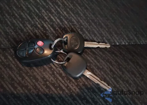 2014 Toyota Sienna Se 8 Passenger z USA, uszkodzony, nr VIN 5TDXK3DC2ES517139